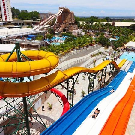 Lacqua Diroma Oficial - Diroma Acqua Park Incluido - Com Roupa De Cama E Banho Caldas Novas Luaran gambar
